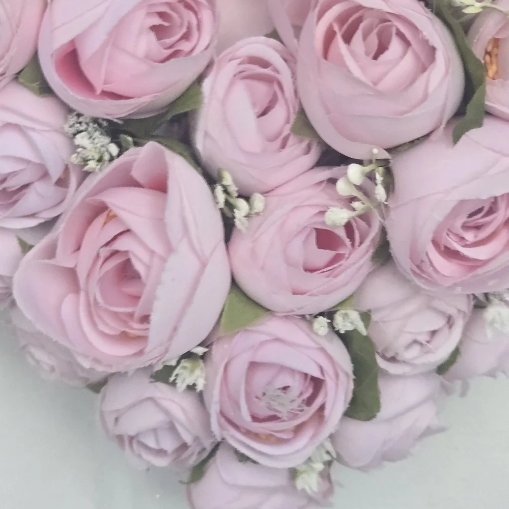 Handmade Valentine's Day Wreath Spring heart-shaped Wreath light pink roses